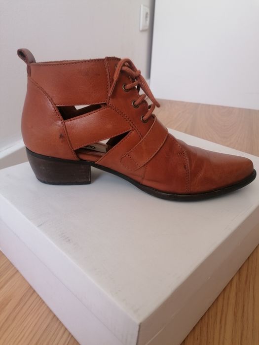 Botins castanhos Zilian