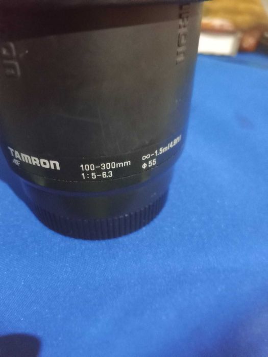 Lente Tamron 100-300mm