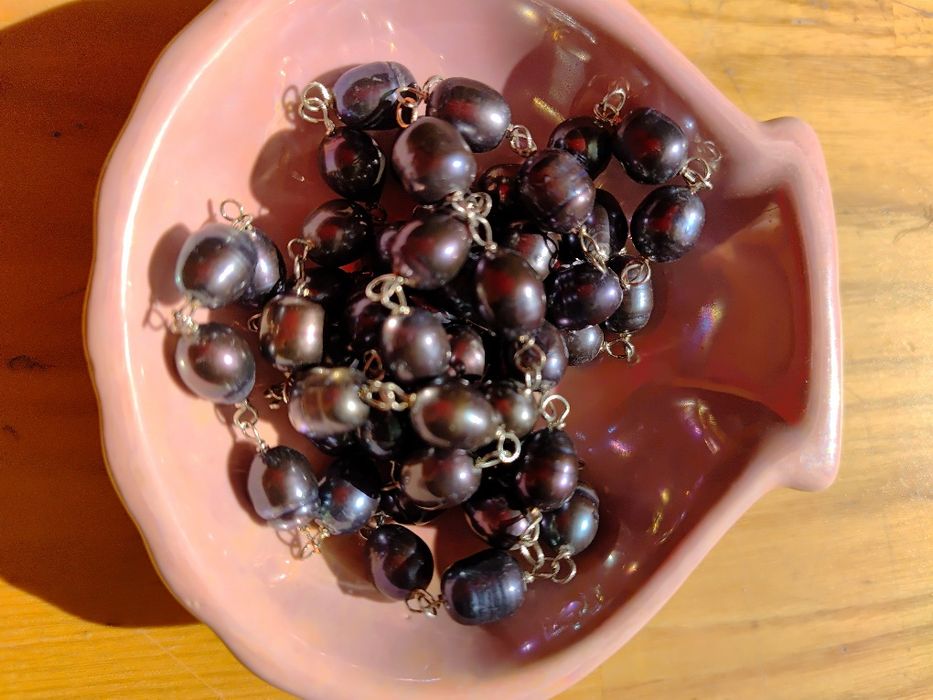 Długi naszyjnik z pereł naturalnych słodkowodnych