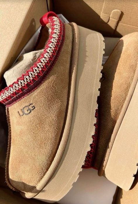 Śniegowce UGG tazz kolory platforma