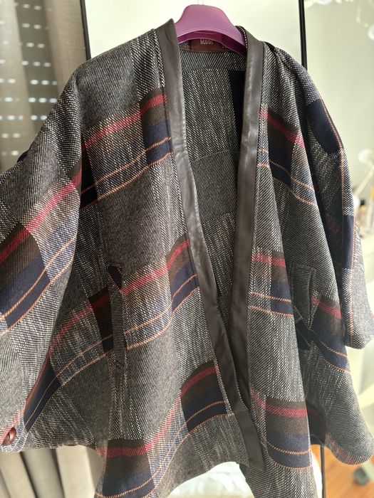 Ponchos alta qualidade com forro.