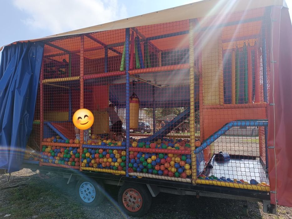 Mobilny plac zabaw Małpi Gaj, Dmuchańce KOMUNIA/ WESELE/ FESTYN