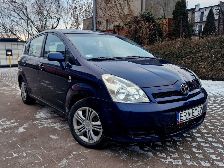 TOYOTA COROLLA VERSO 2,0 D4D, bardzo zadbana, ZERO korozji