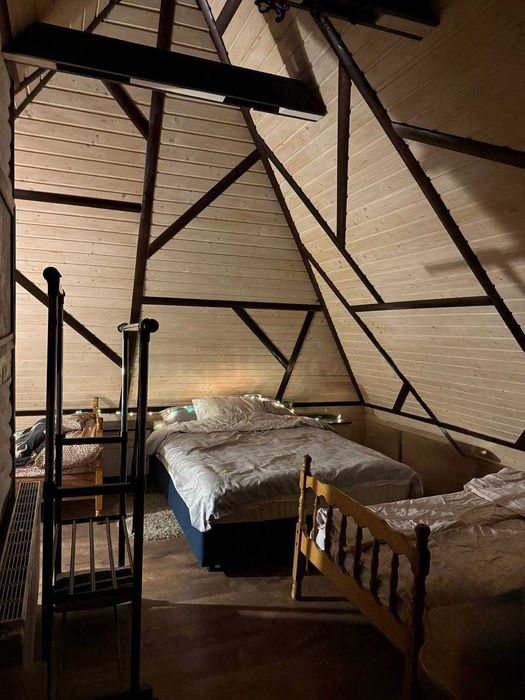 Будиночок біля лісу з САУНОЮ • тераса • зона барбекю (подобово)