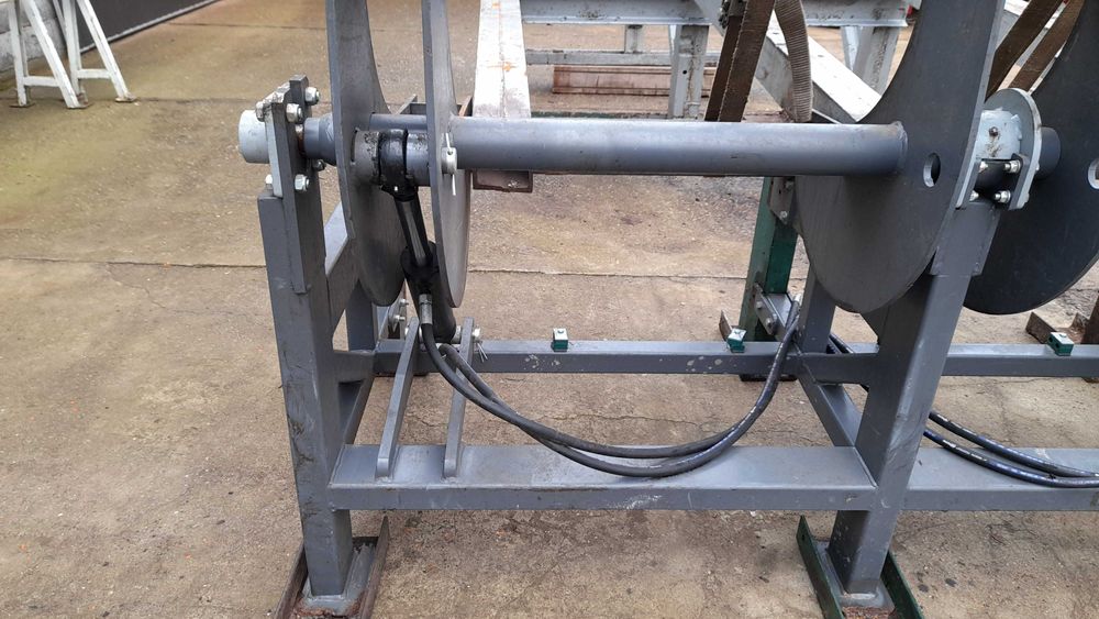 Podajnik kłody, rampa załadowcza, zasobnik Trak-Met (trak taśmowy)