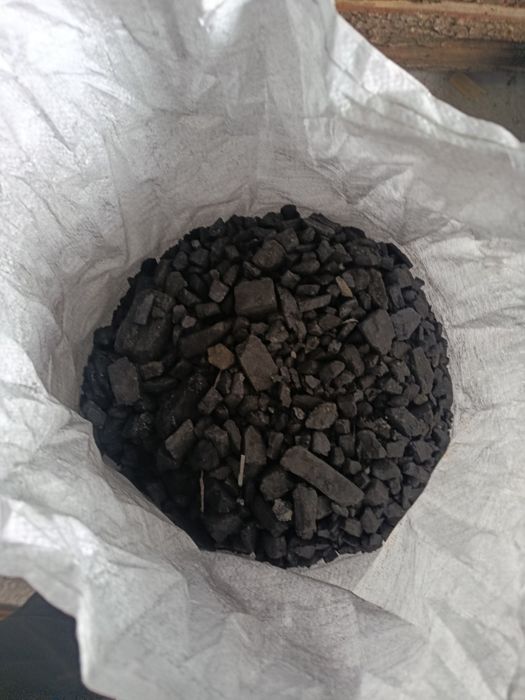 Вугілля Донбасу.Марка ДГ(довгопламений газовий)