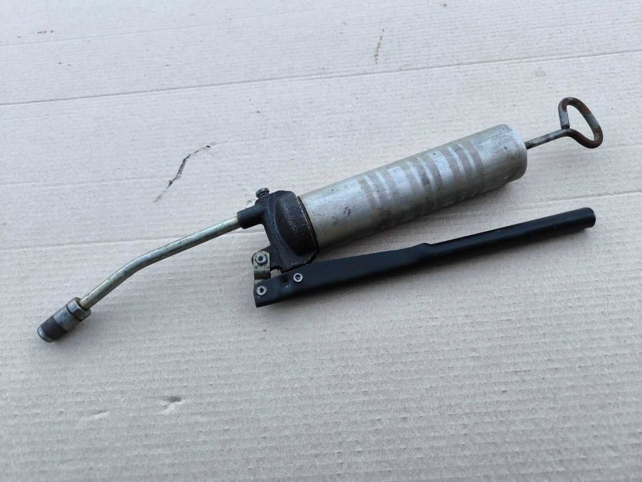 Шприц для смазки, тавотница