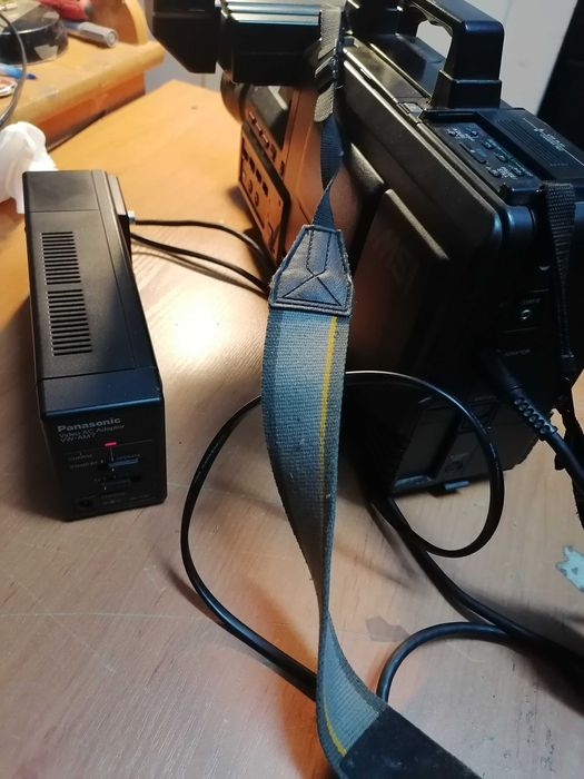 Kamera S-VHS Panasonic NV-MS1