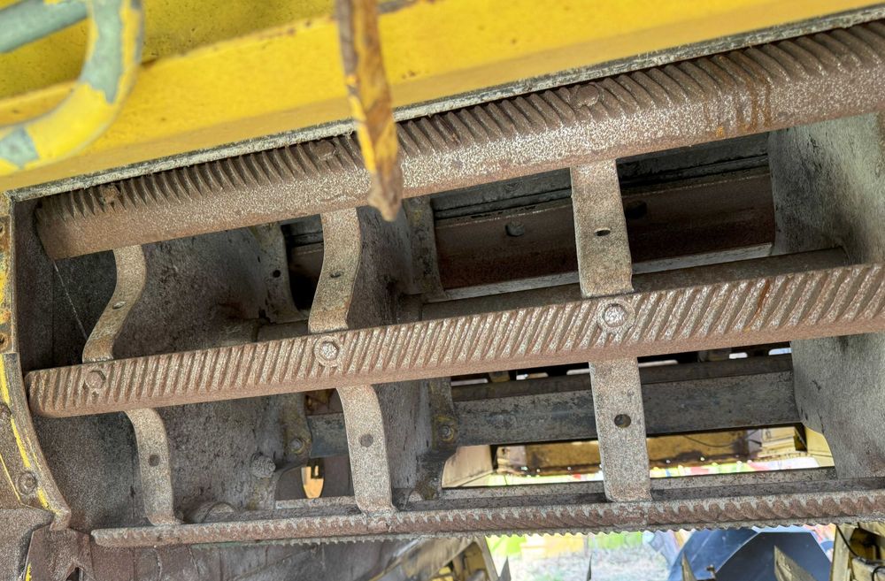 Młocarnia kompletna kombajn New Holland TX 36,66,67 inne , TF46