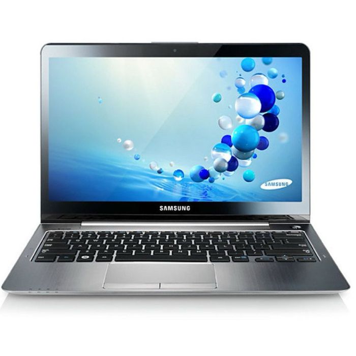 Ноутбук Samsung NP540U3C