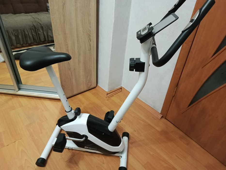 Велотренажер з дисплеєм  HOT-SPORT HS-045H