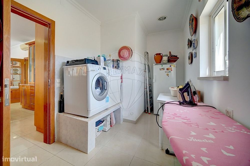 Moradia T4 para venda