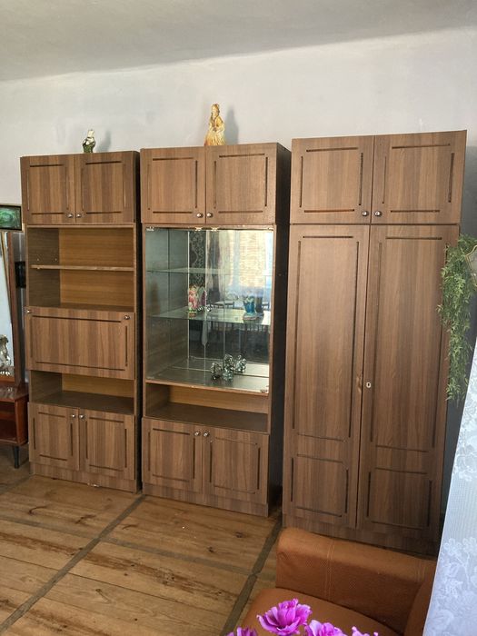 Стінка у вітальню