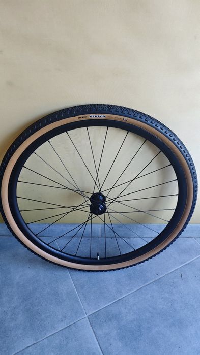 Sprzedam koła Gravel