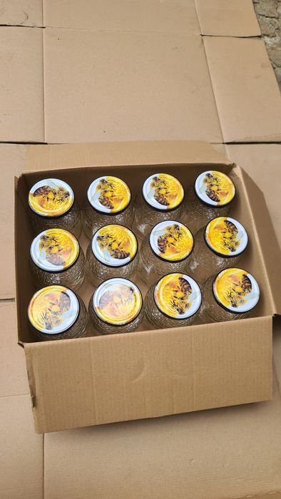 NOVOS-Vendo frascos de mel de 1kg com tampa de desenho de abelha