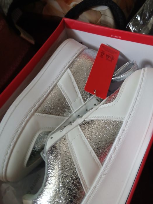 Vendo sapatilhas novas