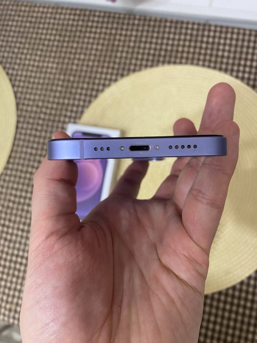Продам iphone 12, 64gb, 84%