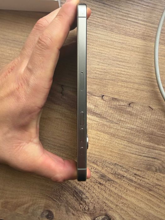Продам iphone 15 pro max 512 gb на запчастини
