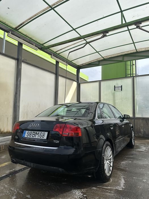 Audi A4 impecável
