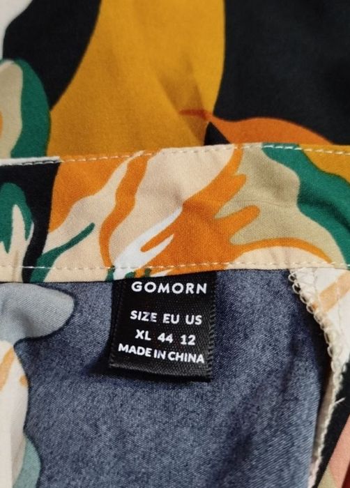 Трендовая блуза GOMORN с открытыми плечами • В отл.состоянии!

Ищеш