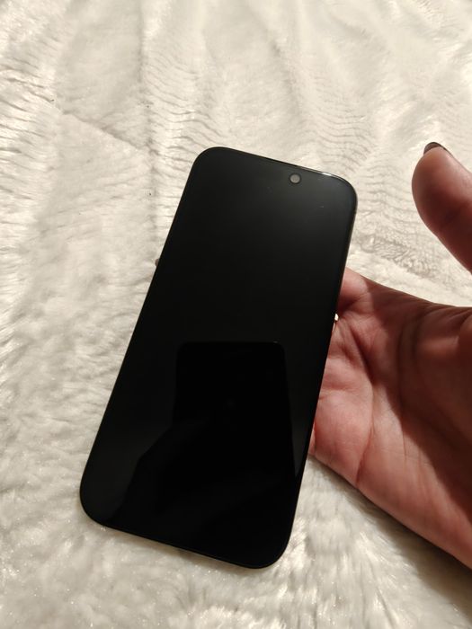 iPhone 15 Pro (256GB) – Impecável – Bateria 88% – 800€