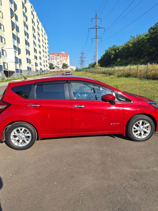 Продам Nissan Note