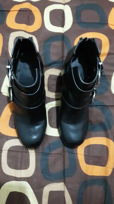 Botins de Salto Alto