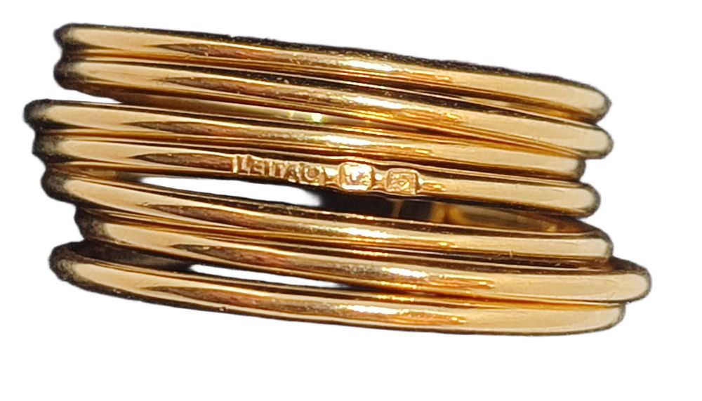 Anel em ouro e diamantes " 7 escravas"