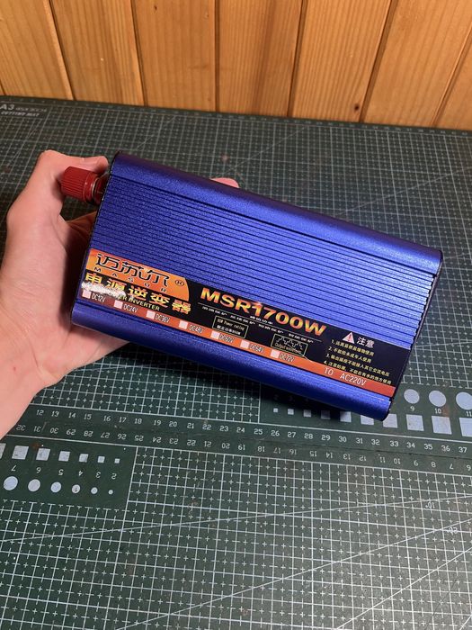 Інвертор 36 220V 1700 W Міандр несправний