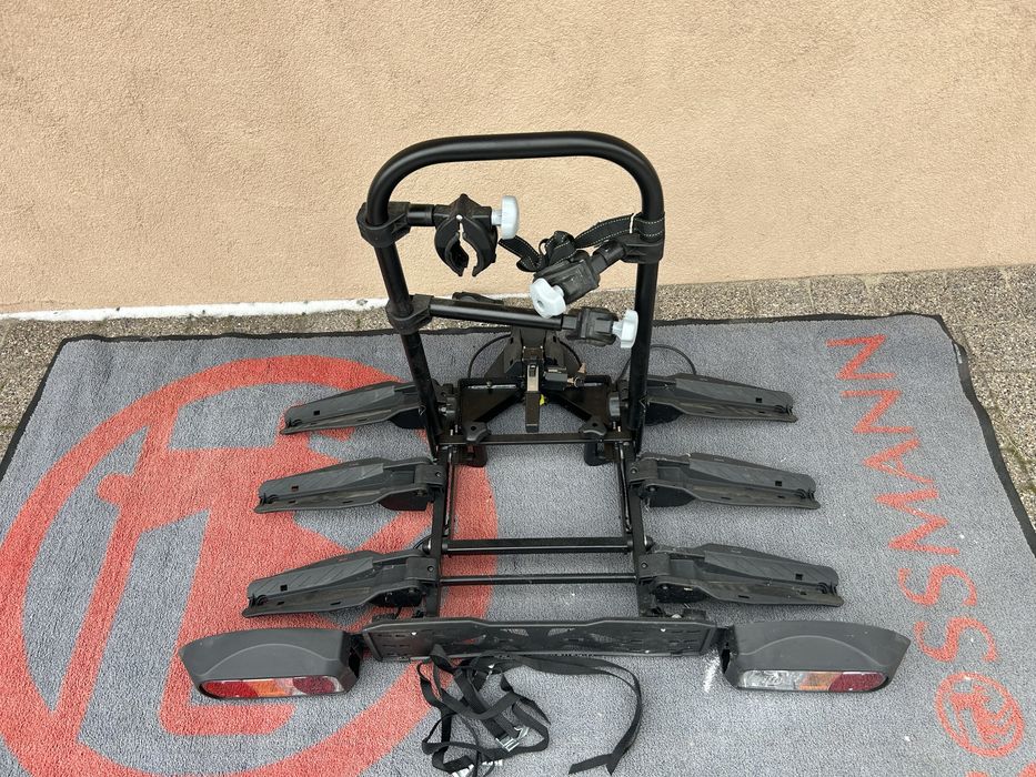 Bagażnik rowerowy na hak holowniczy na trzy rowery uchylny