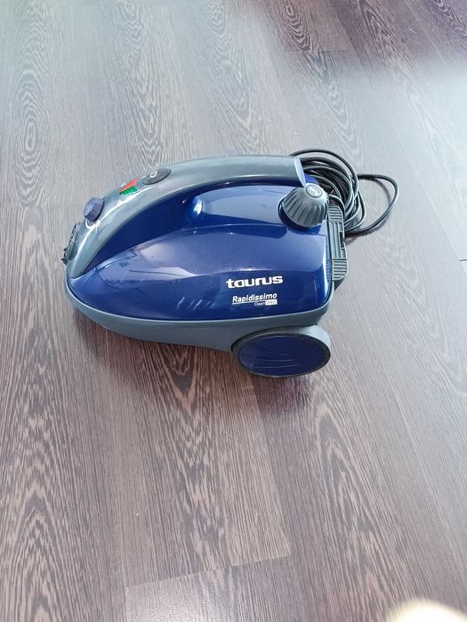 Máquina de limpeza a vapor - Usada