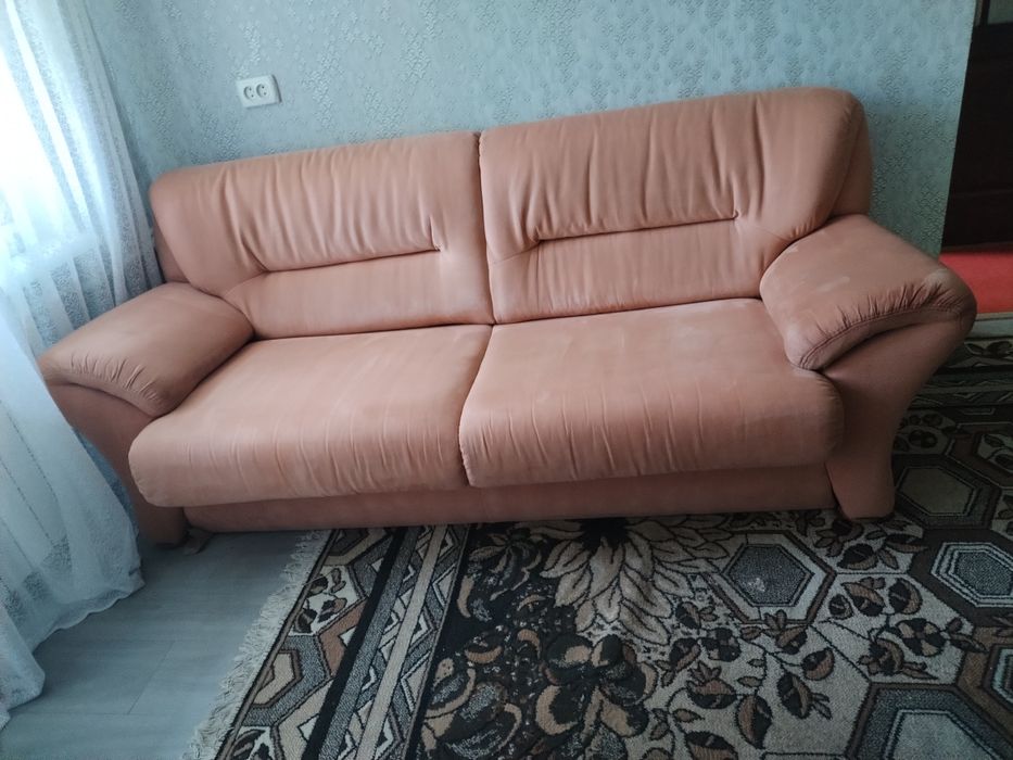 Діван, в доброму стані