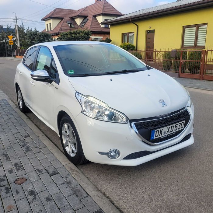 Peugeot   208    sprowadzony