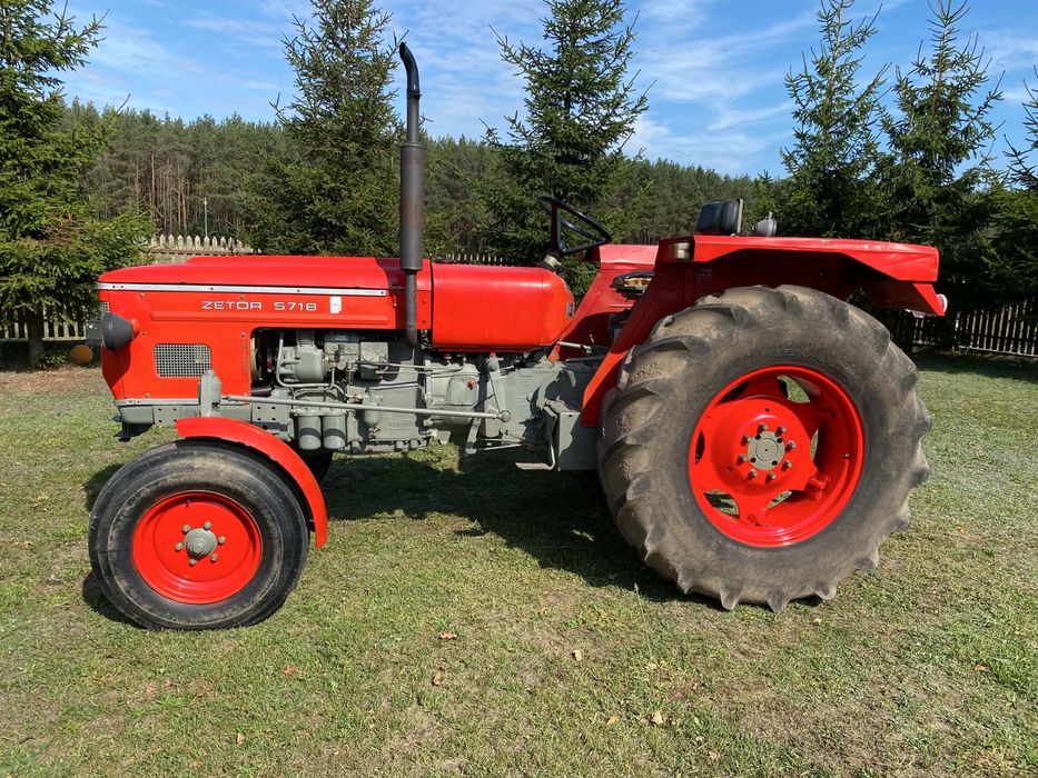 Ciagnik rolniczy Zetor 5718