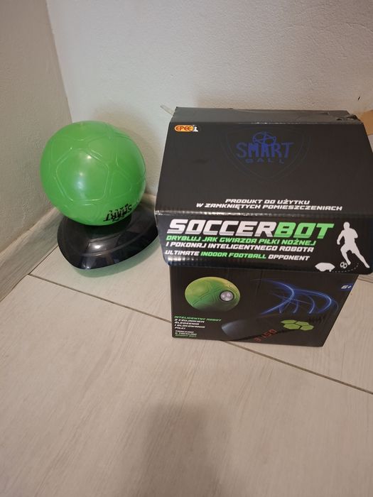 SOCCERBOT Inteligentny robot piłka