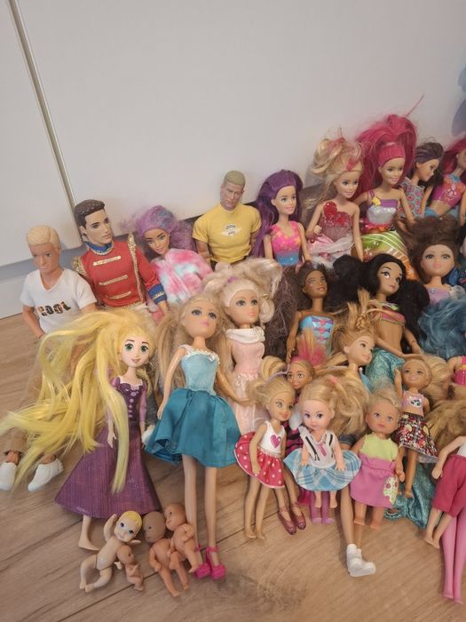 Barbie z dodatkami