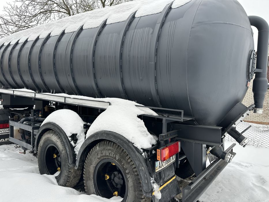 Продаю сцепку ДАФ XF95 та напівпричіп АЦ22 переобладнана на асенізатор