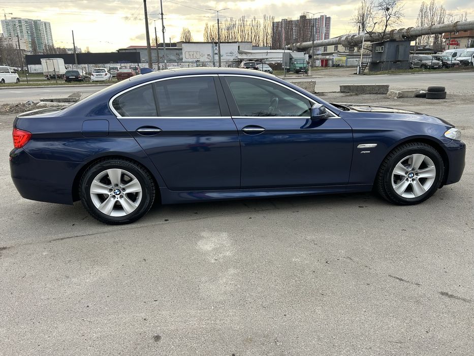 Продам BMW 528i X-drive F10 M-пакет