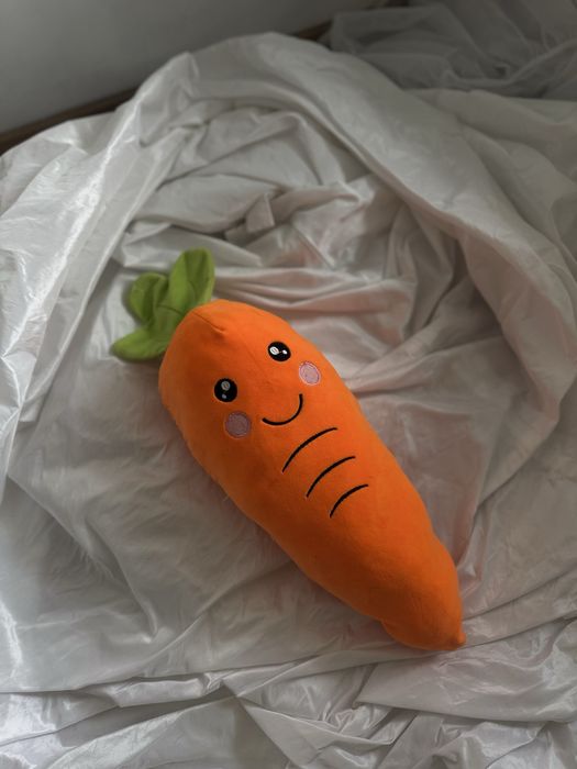 Maskotka pluszak marchewka dla dziecka
