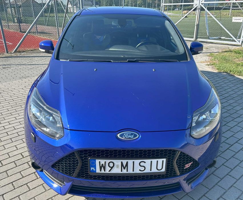 Ford Focus ST 2,0 l. 250 KM