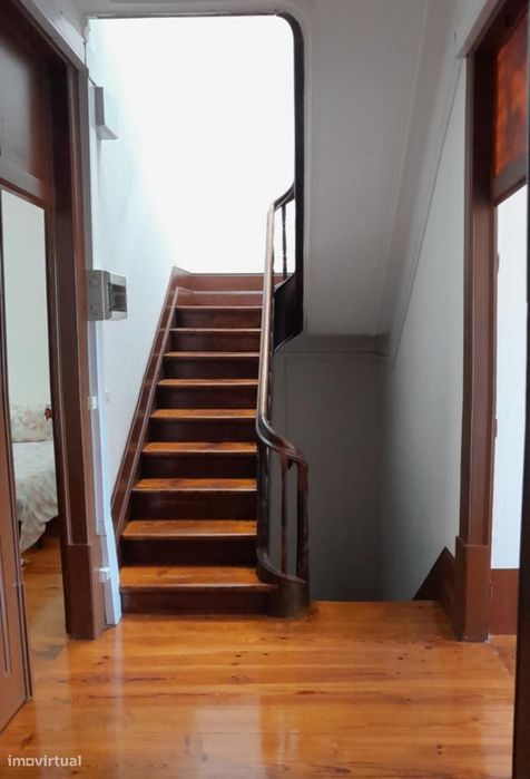 Quarto - localizado em Baixa de Santa Clara Coimbra