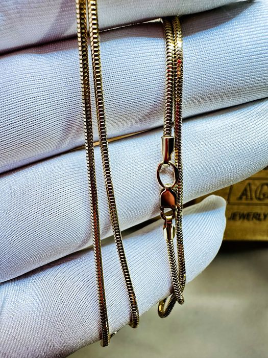 Золотая цепочка 585 весом 5.62 грамма