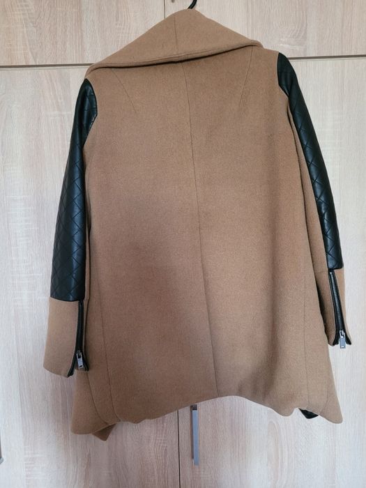 Płaszcz zimowy Bershka