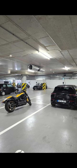 Miejsce parkingowe Global Apartments zabrska 15