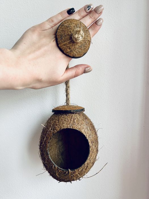 ЕкоДІМ, годівничка та гойдалка для домашніх улюбленців з кокосу