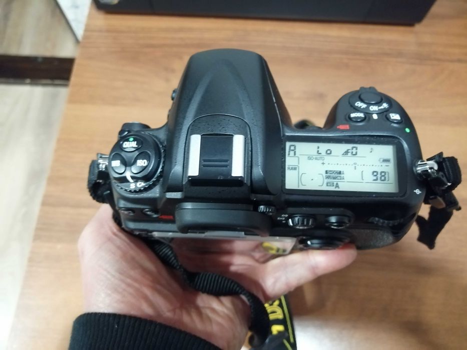 Nikon D300 (пробег 10к)