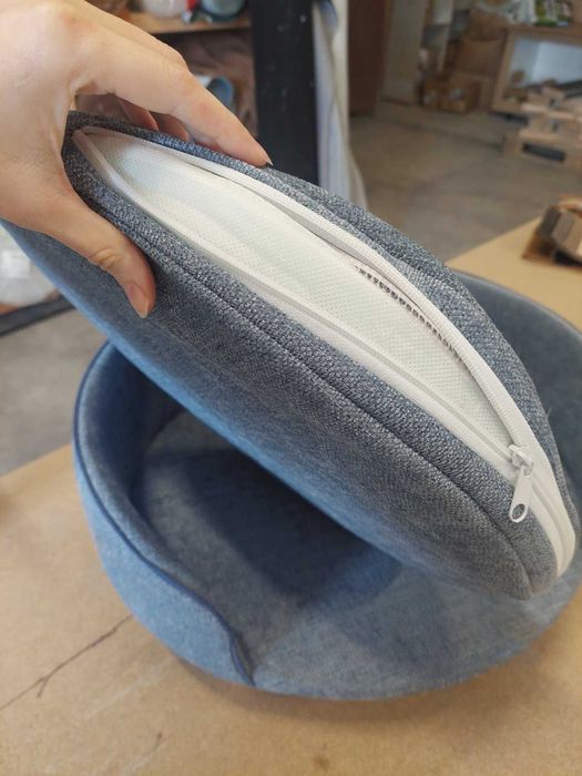 Лежанка для собак та котів Pets Heaven