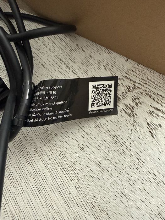 Продам Dyson airstrait
