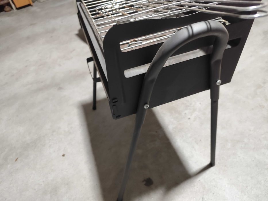 Assador/ churrasqueira a carvão