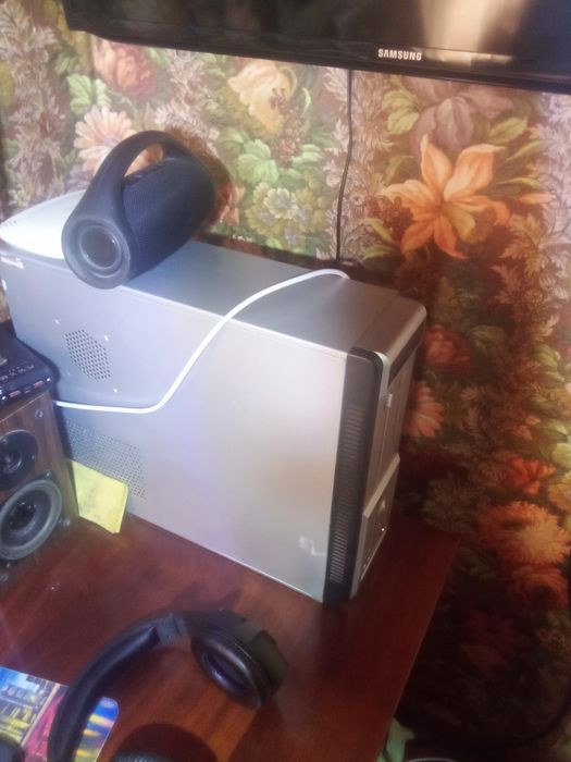 Компьютер dell .